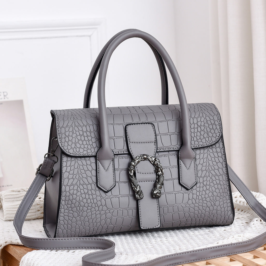 Korean Fashion Women's Shoulder Diagonal Tote Bags