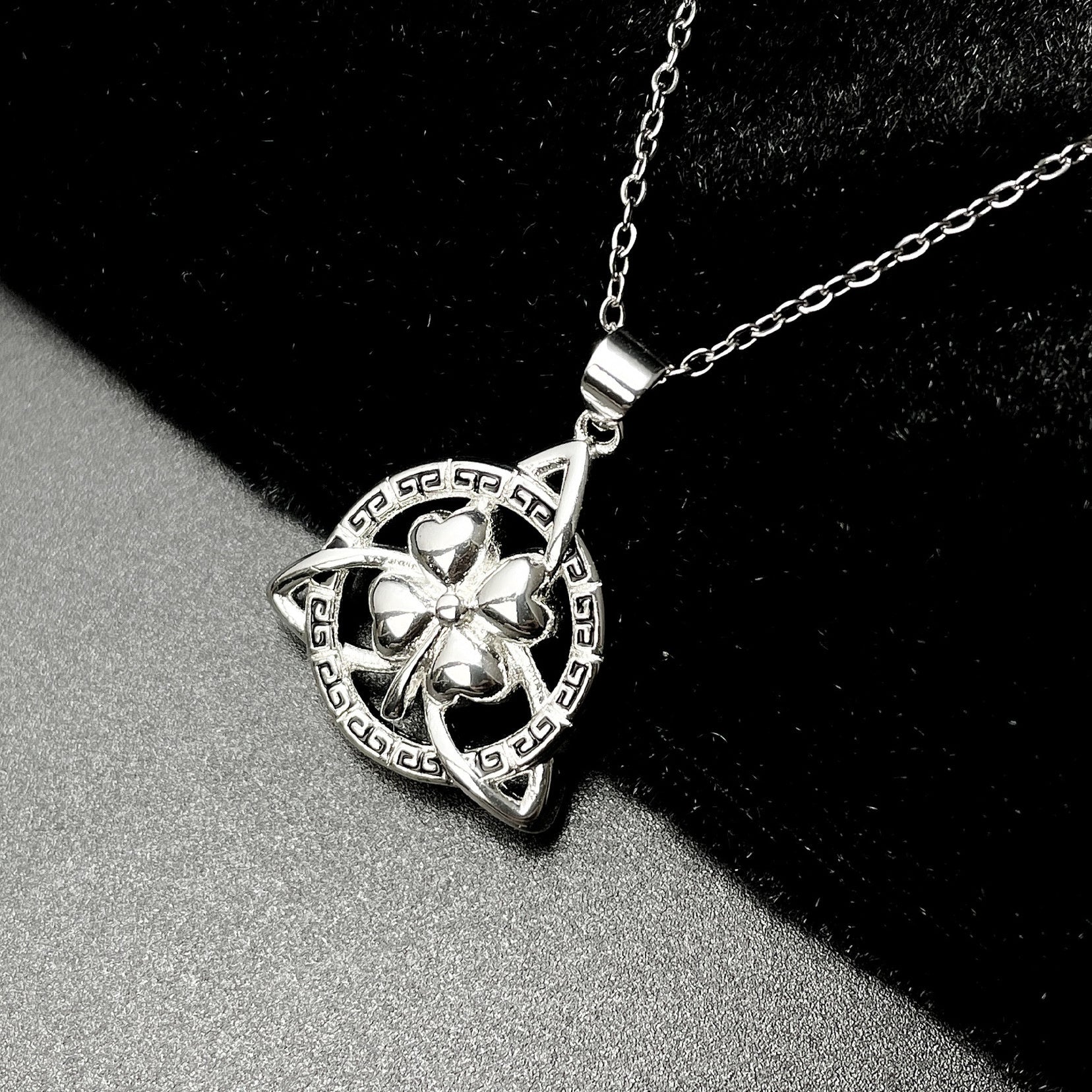 Celtic Four-leaf Clover Necklace Fashion