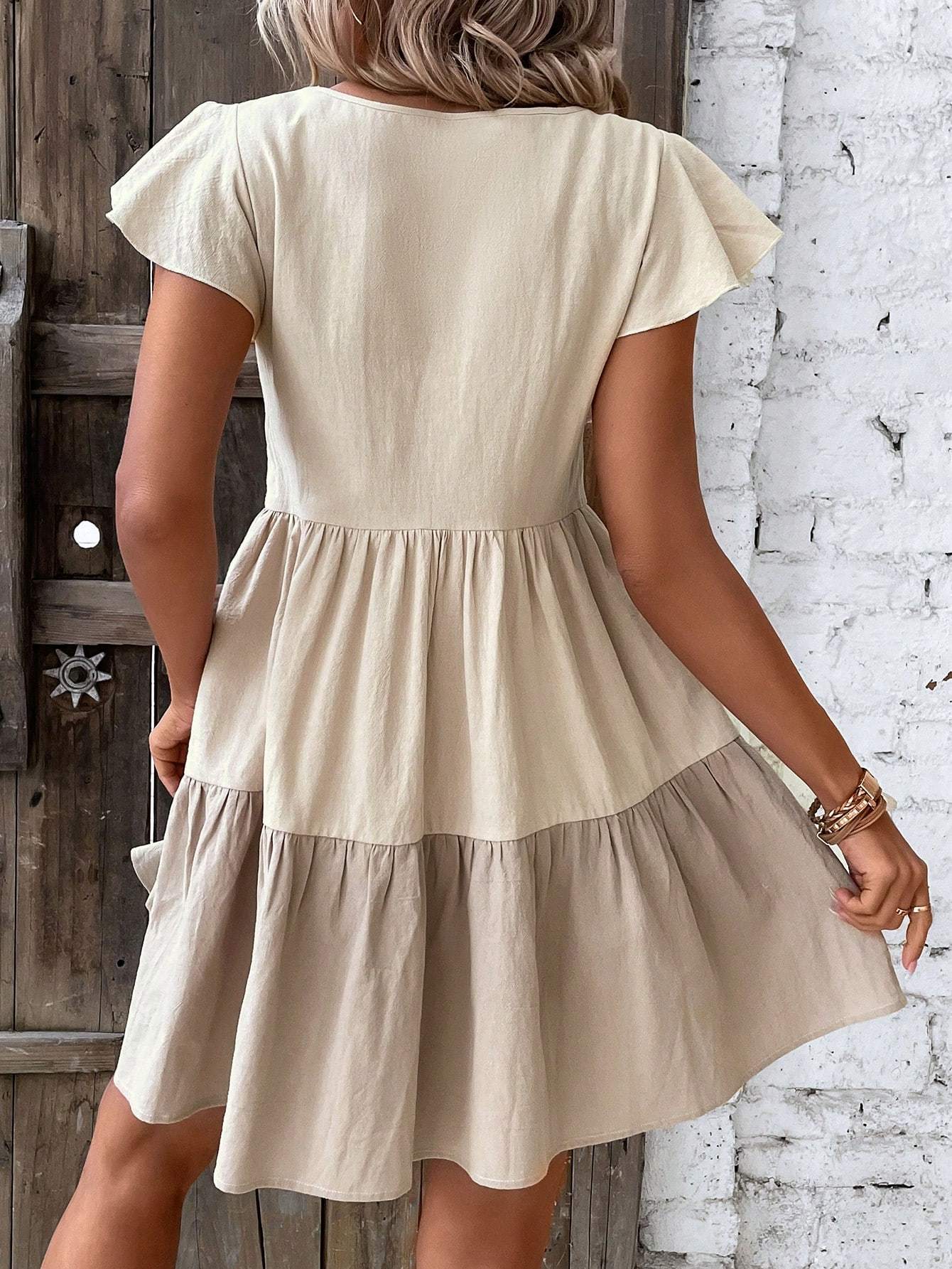 Colorblock Keyhole Neckline Ruffle Hem Smock Dress