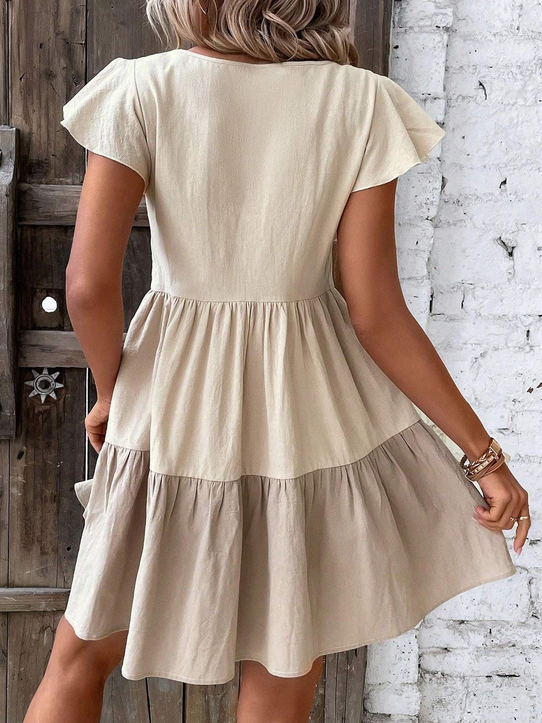 Colorblock Keyhole Neckline Ruffle Hem Smock Dress