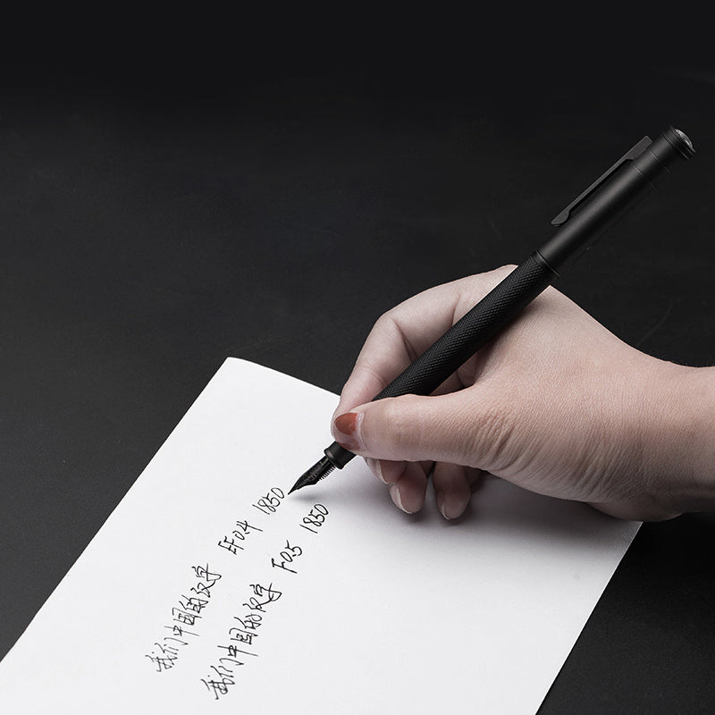 Pen elbow art gift box