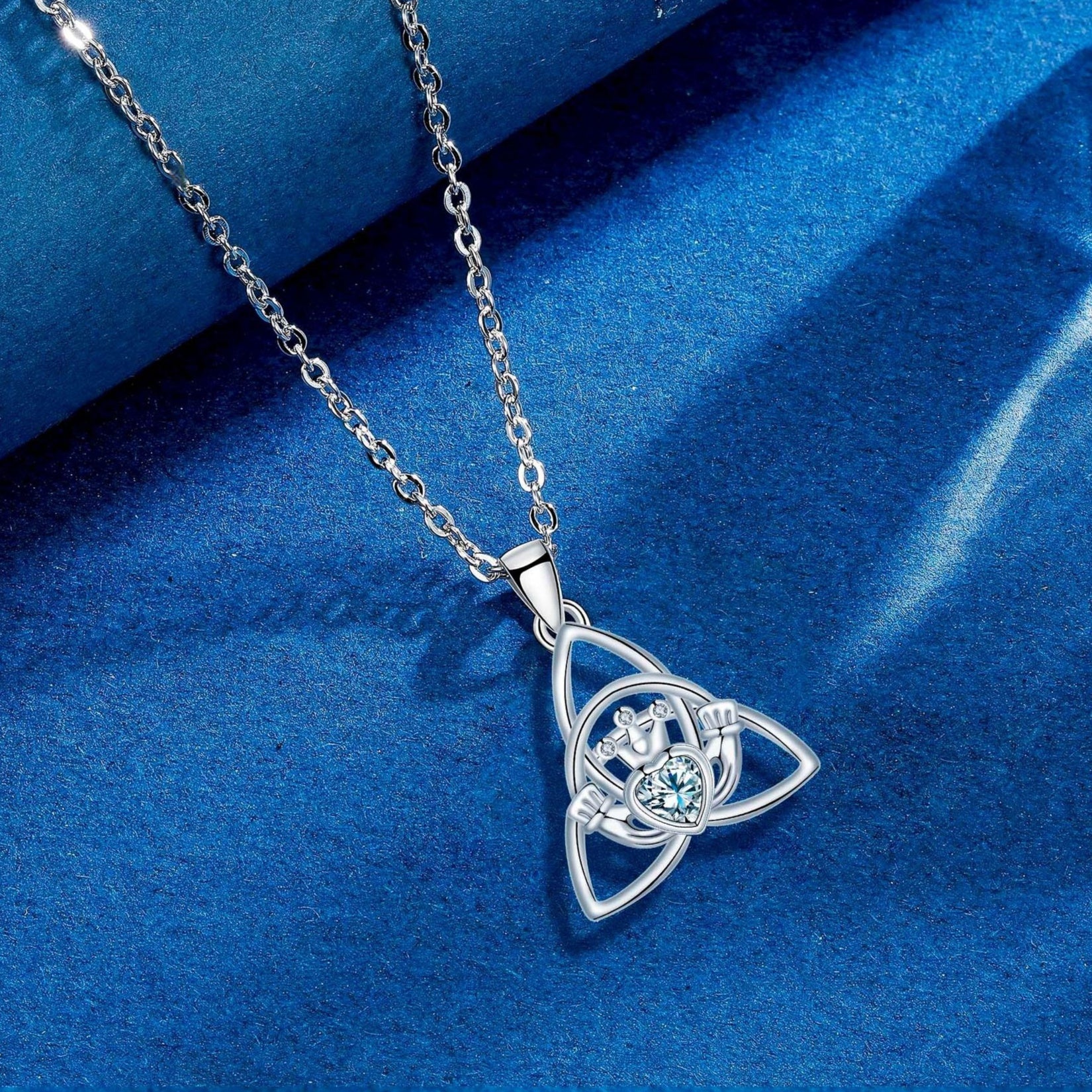 Celtic Light Luxury High-grade Necklace