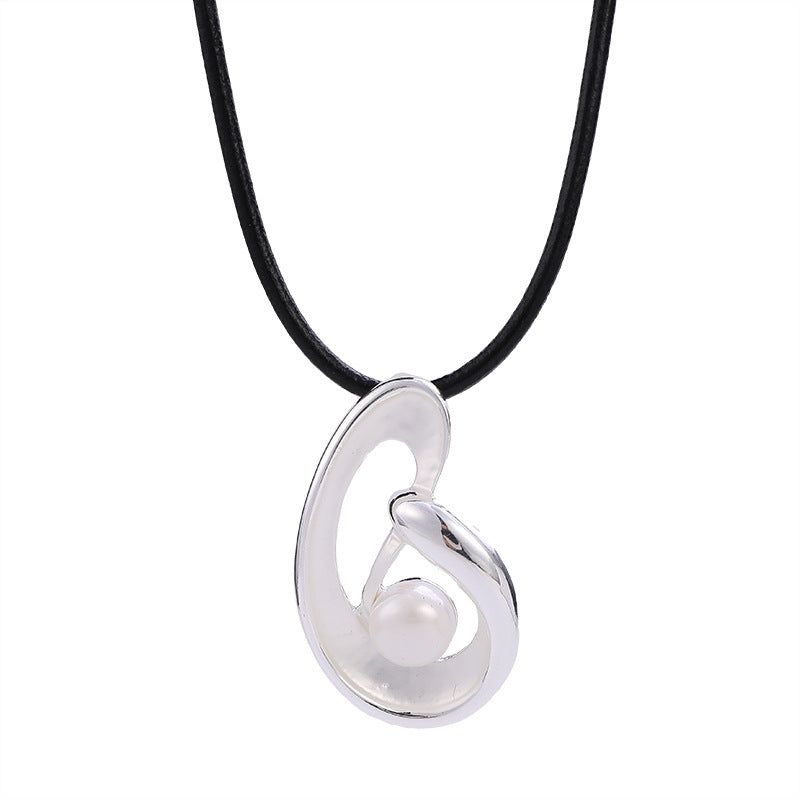 Women's Irregular Pendants Clavicle Chain