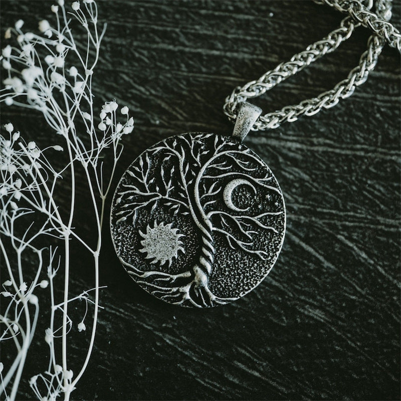 Sun Moon Delicate Pendant Necklace Lock
