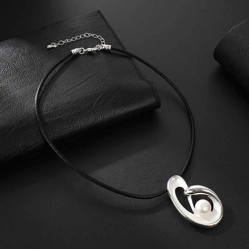 Women's Irregular Pendants Clavicle Chain